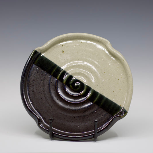 B&W Stoneware Plate 6"